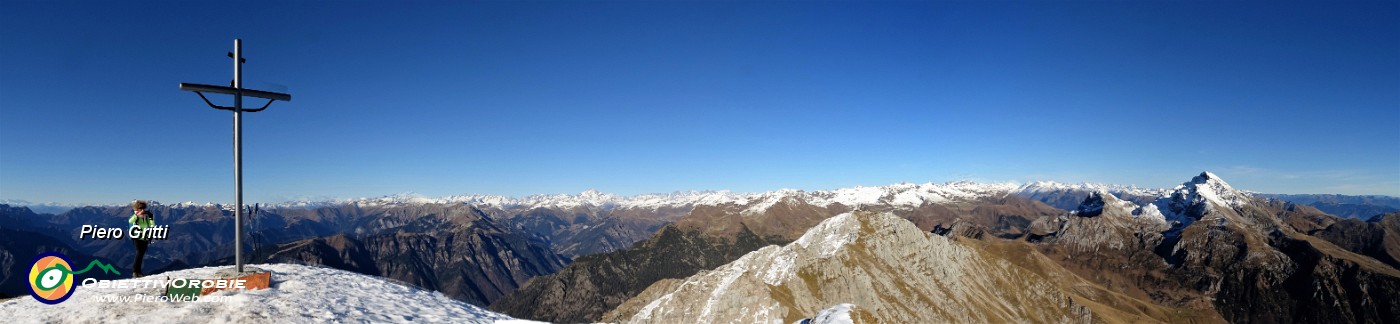 66 Da Cima Menna vista panoramica a nord-est.jpg